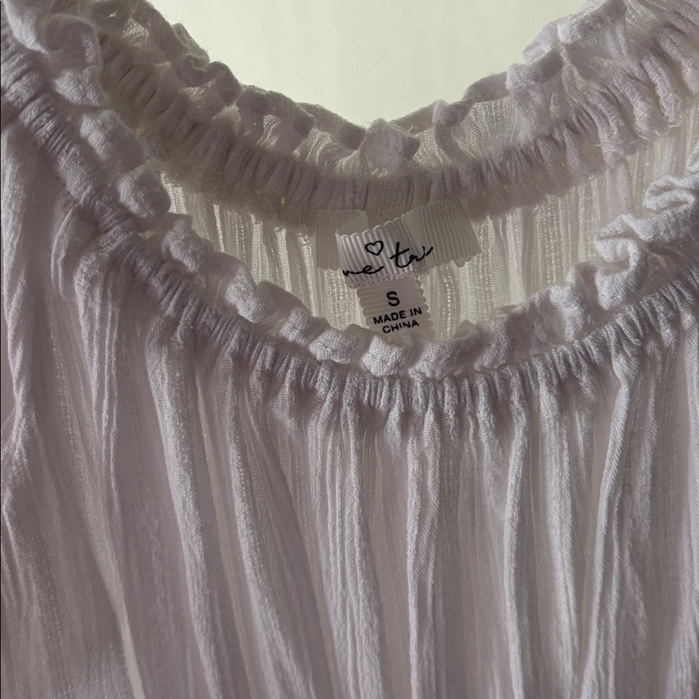 Thin Breathable White Top